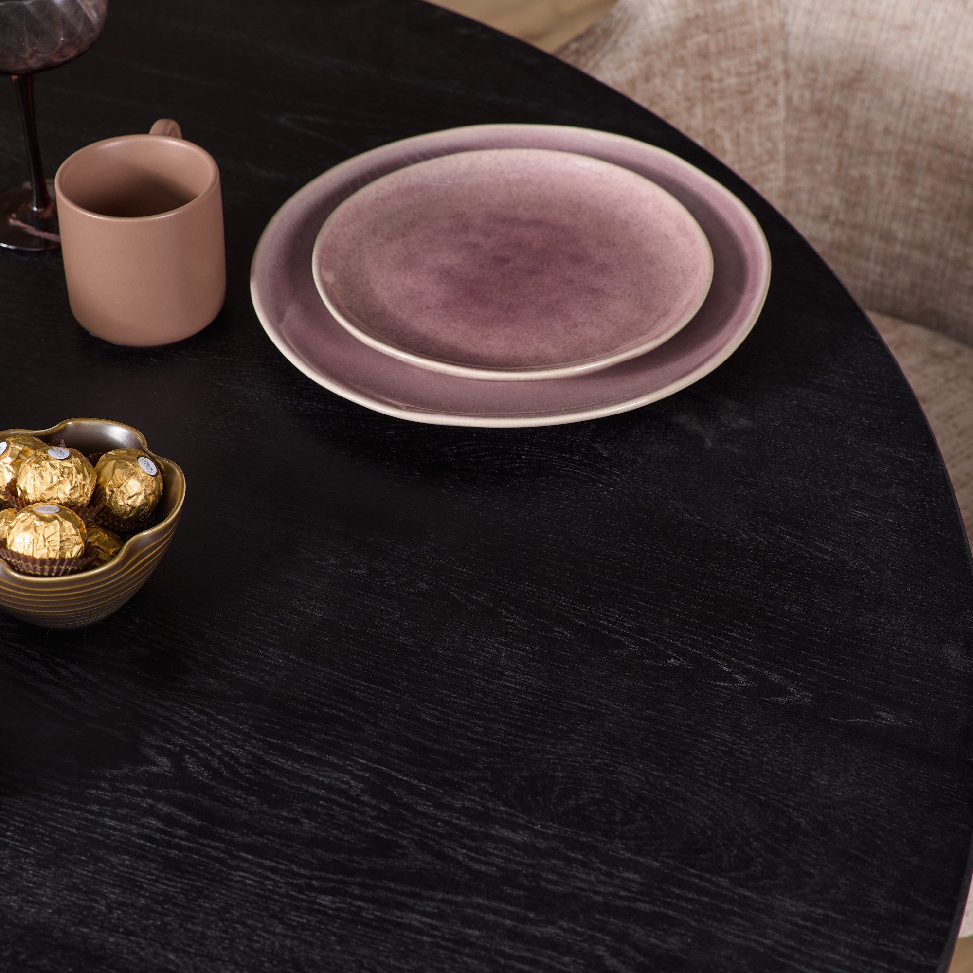 Eiken eettafel Ferris | Rond 130 cm | Zwart
