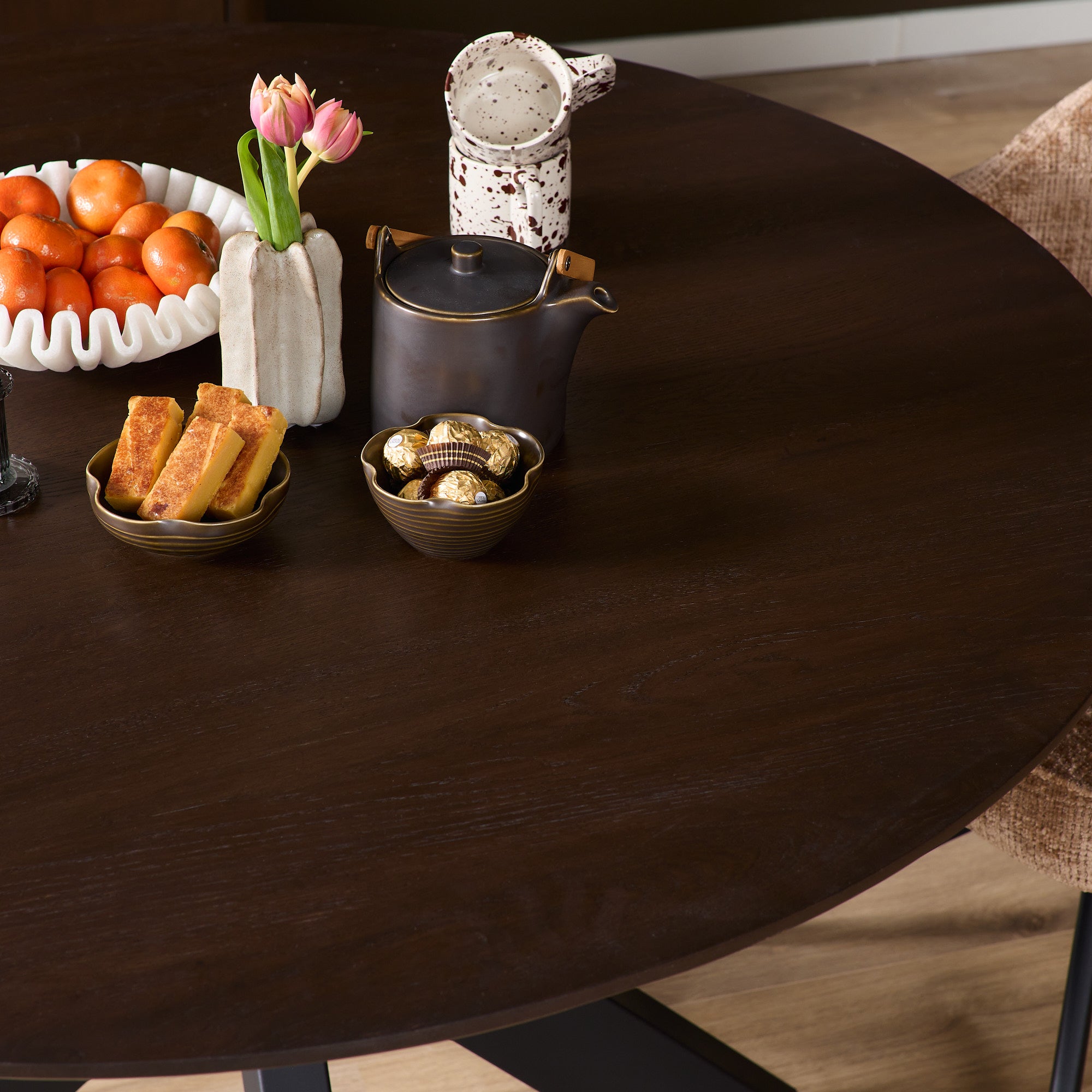 Eiken eettafel Ferris | Rond 130 cm | Bruin
